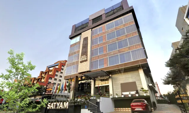 Hotel Apollo Grand in GS Road