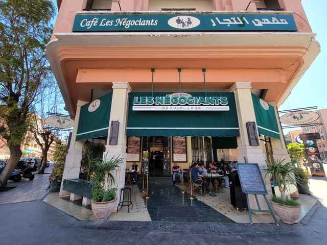 Les Négociants