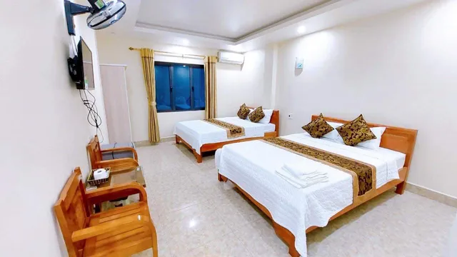 Hạ Long Xanh Hotel