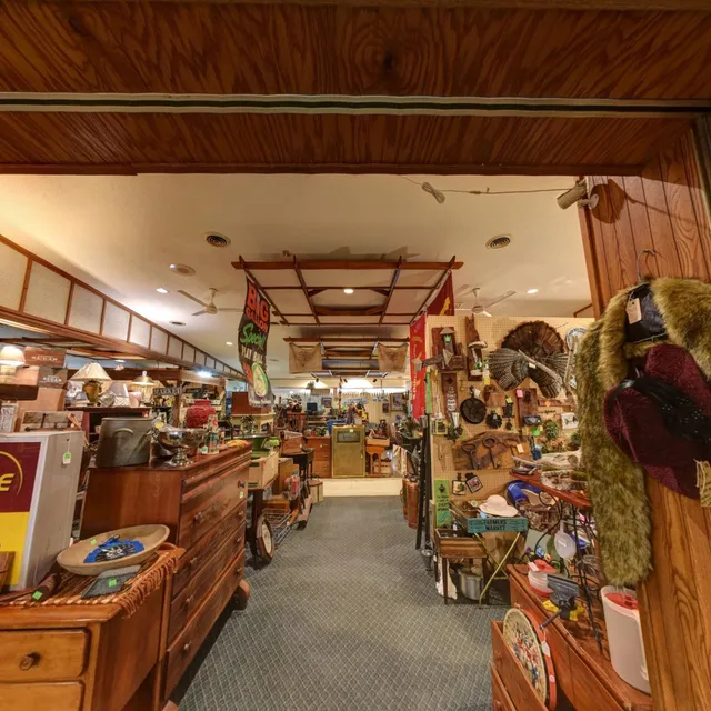 The Village Peddler of Hixton LLC