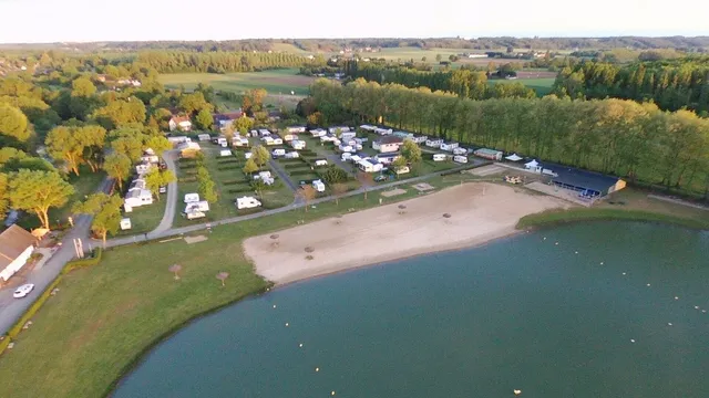 Camping du Lac des Varennes