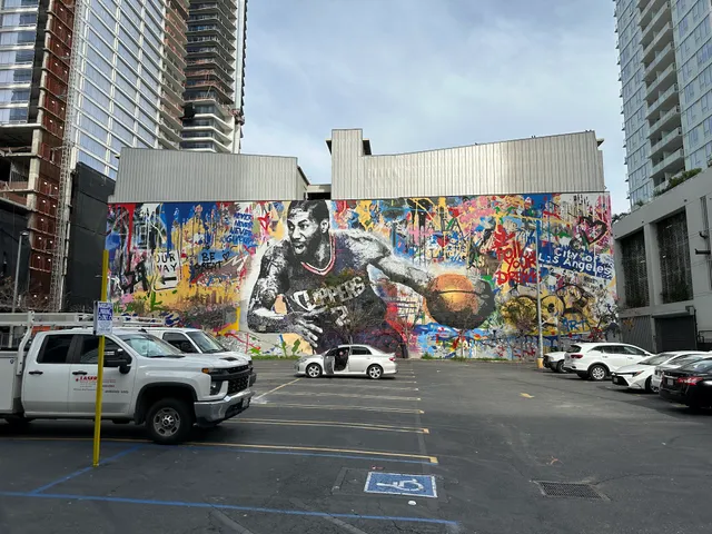 Joe's Auto Parks Parking