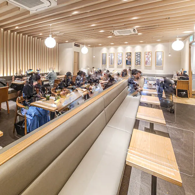 Yanagi Chaya ecute Ueno