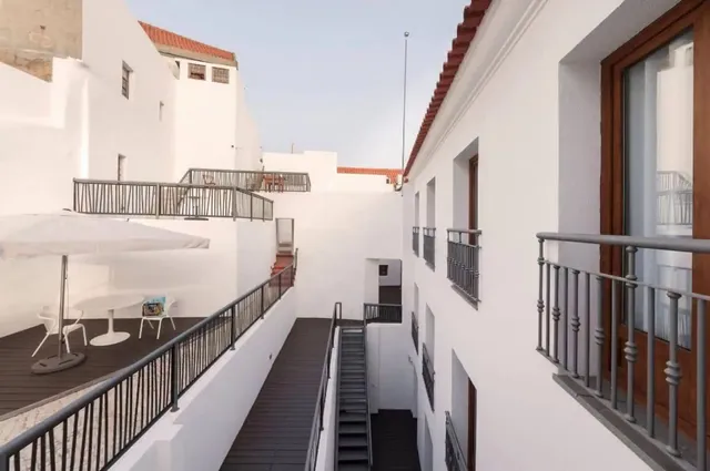 Porta da Arrábida Hostel & Suites