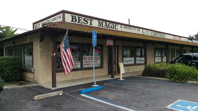 Best Magic Gags & Novelties