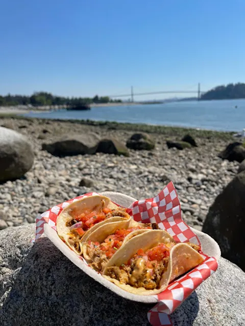 Dos Amigos Tex-Mex Restaurant & Catering