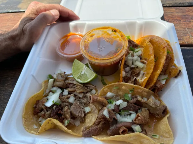 Los Primos Tacos Y Tortas