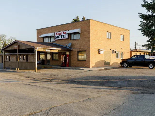 Budget One Motel