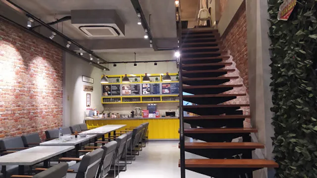 Bebek Harissa & Soto Wawan Makassar