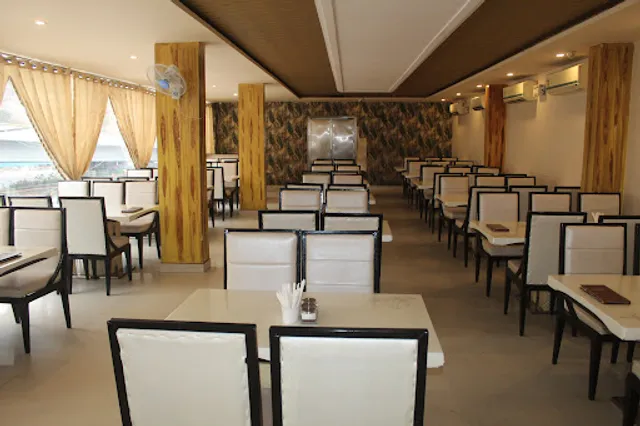 Pakwaan Grand Restaurant