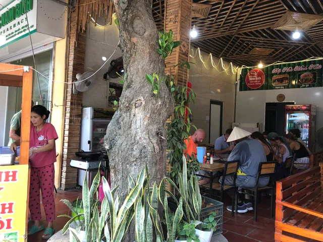 Banhmi Minh Khoi - Restaurant - Coffee