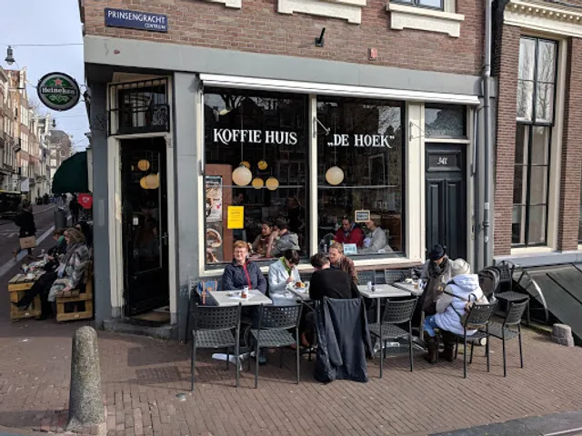 Koffiehuis 'De Hoek'.