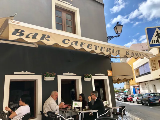 Bar Cafeteria Karile 2