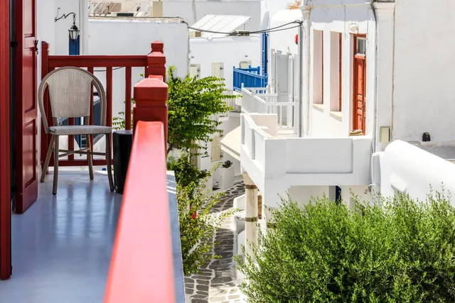 Mykonos Gem Suites