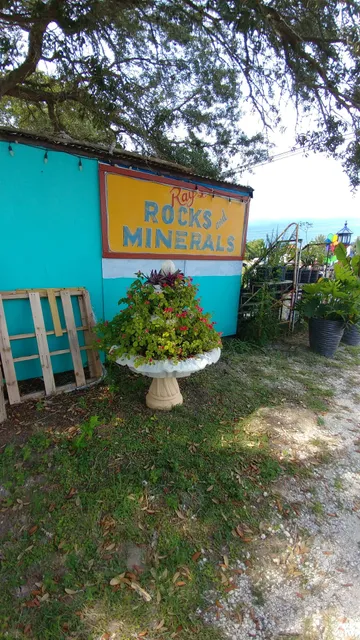 Ray's Rocks & Minerals