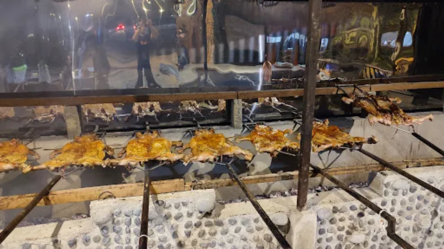 Bipang Ambawang (Babi Panggang)