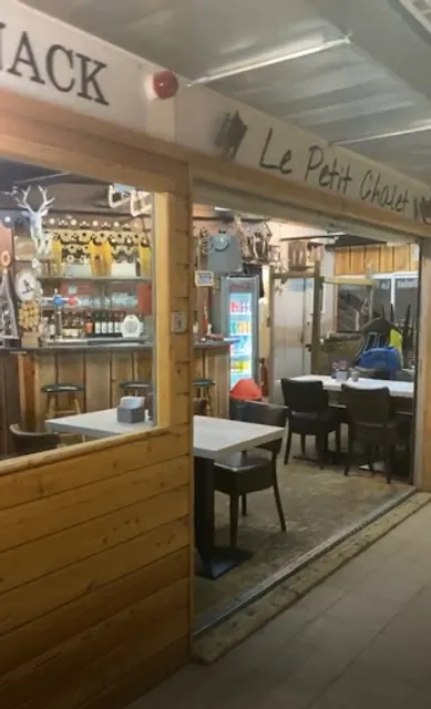 L-Y-R Asie Food Truck