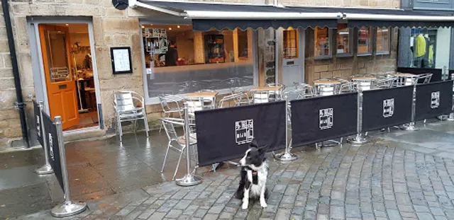 CAFÉ MIJO/ MIJO PIZZERIA