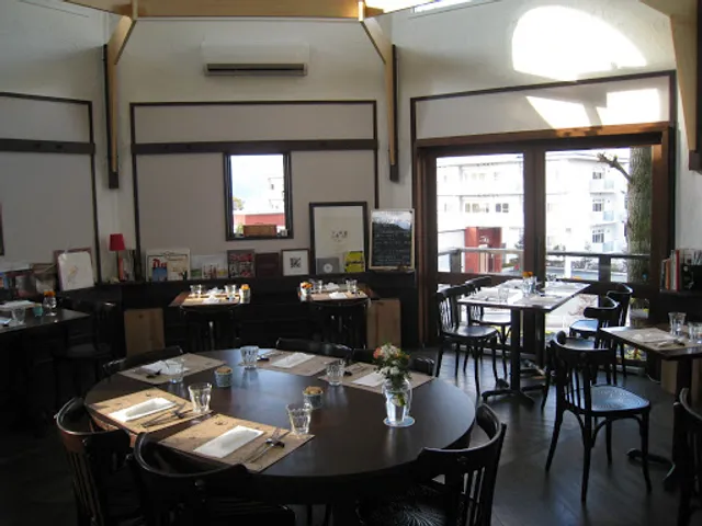 Bistro Mill Printemps