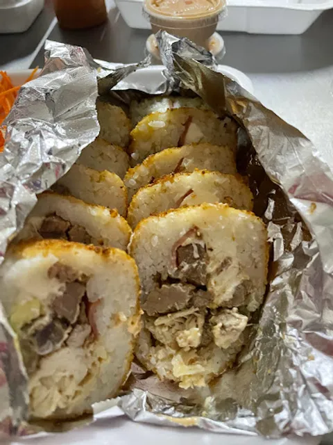 TU ROLLO CINCO SUSHI PUERTA REAL