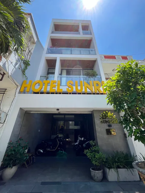 Sunrise Hotel