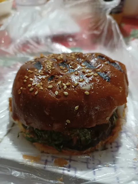 Hamburguesas al Carbón "La Güera"