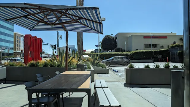 The Coffee Bean & Tea Leaf