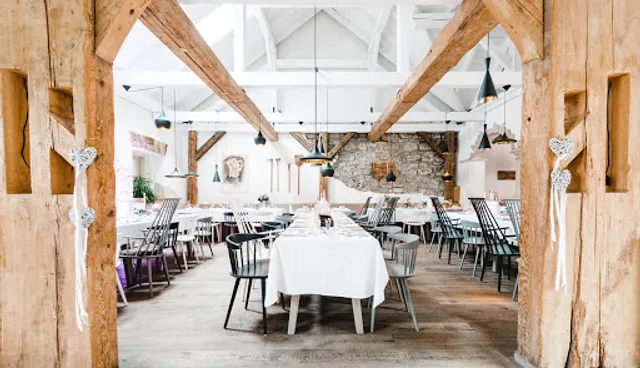 LISZT Weingut Heuriger Manufaktur