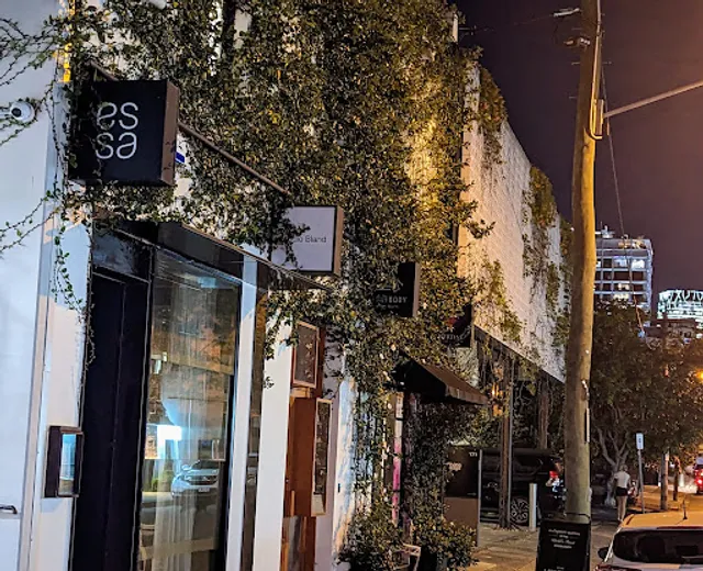 Essa Restaurant
