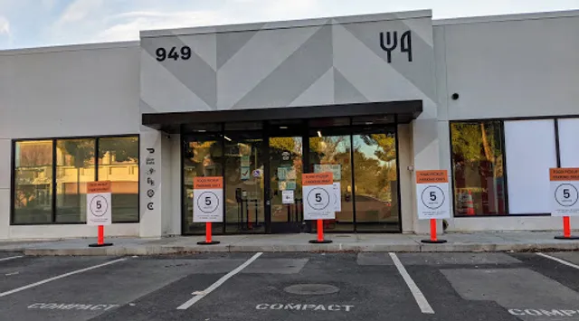 Amici's East Coast Pizzeria San Jose at Ruff Food Pickup and Delivery