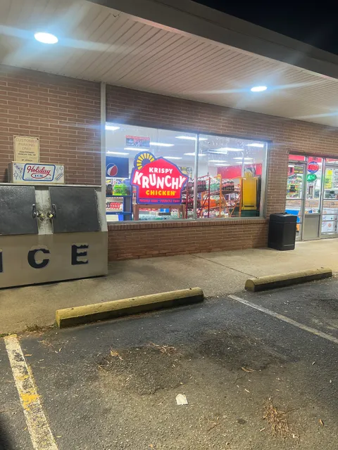 Little Earle's Country Store & Kitchen/Krispy Krunchy Chicken