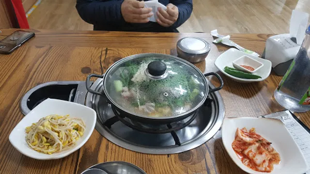 와촌식육식당 공단침산점