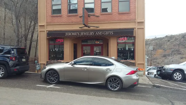 Jerome's Jewelry & Gifts