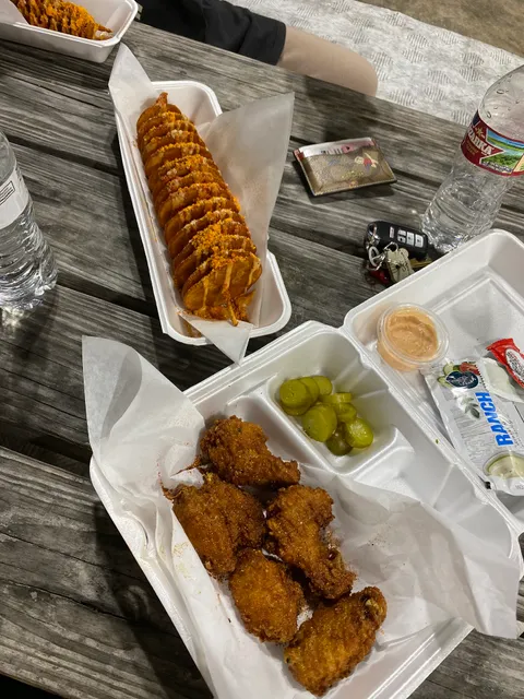 Twisted Papa Tornado Potato Spiral Potato Fried Chicken & Wings Food Truck