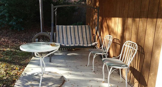 Garden Cottages Motel