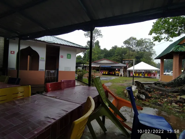 Gerai Makan Azizah Cawangan-2