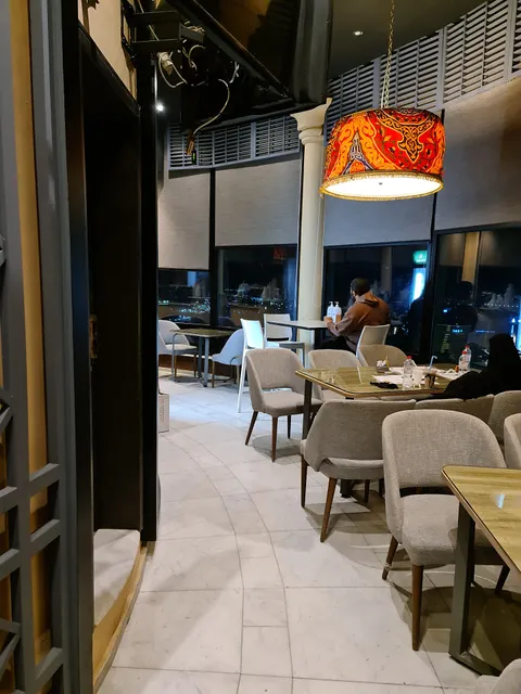 Tree Lounge Cairo Tower Branch