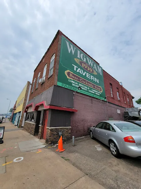 Wigwam Tavern