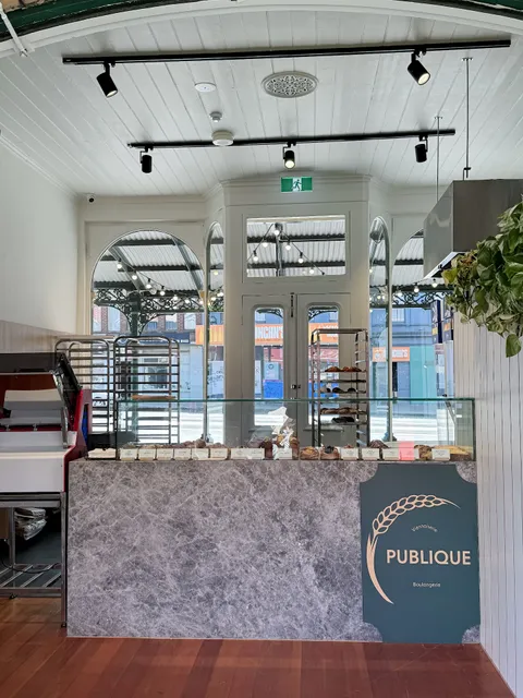 Publique Bakery QVM