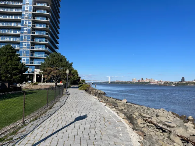 Hudson River Waterfront Walkway