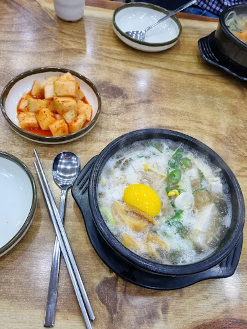 24시전주명가콩나물국밥