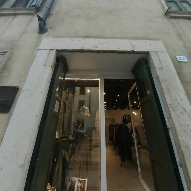 ALLEZ LES MOEUFS boutique