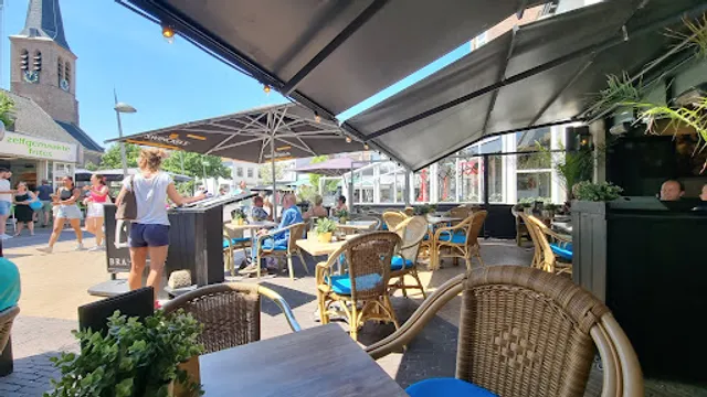 𝐁𝐑𝐀𝐙𝐄𝐄