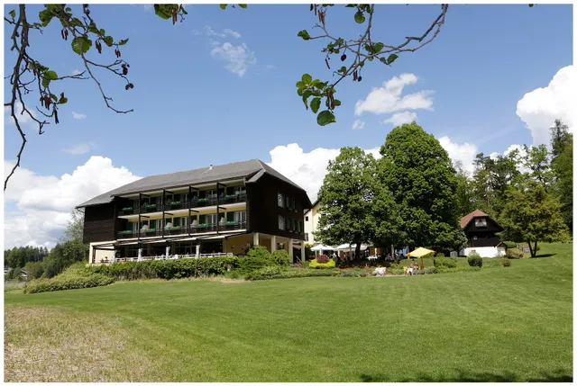 Inselhotel Faakersee