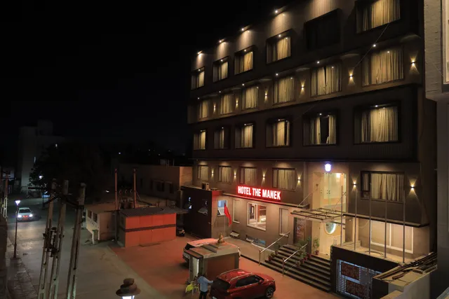 Hotel The Manek