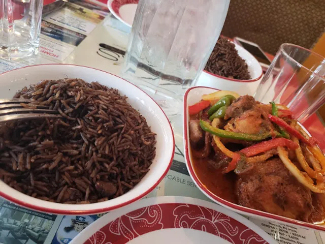 Elza's Restaurant Café & Grill