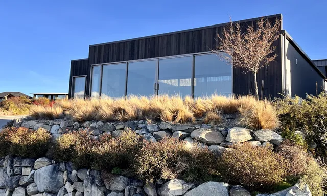 Luxury Lakeview Apartment - Discover Tekapo Accommodation