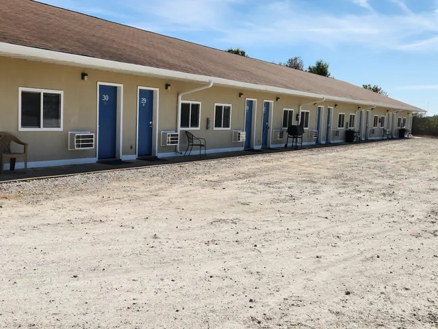 Beyonder Marine Sterett Creek - Motel