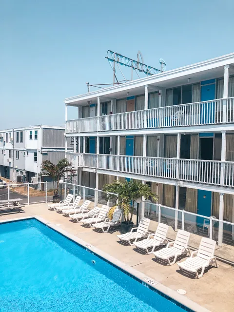 Seabonay Oceanfront Motel