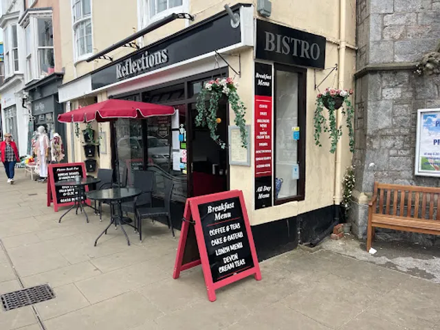 Reflections Bistro